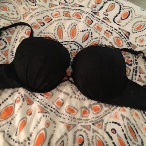 Black nude Victoria secret miraculous push-up bra